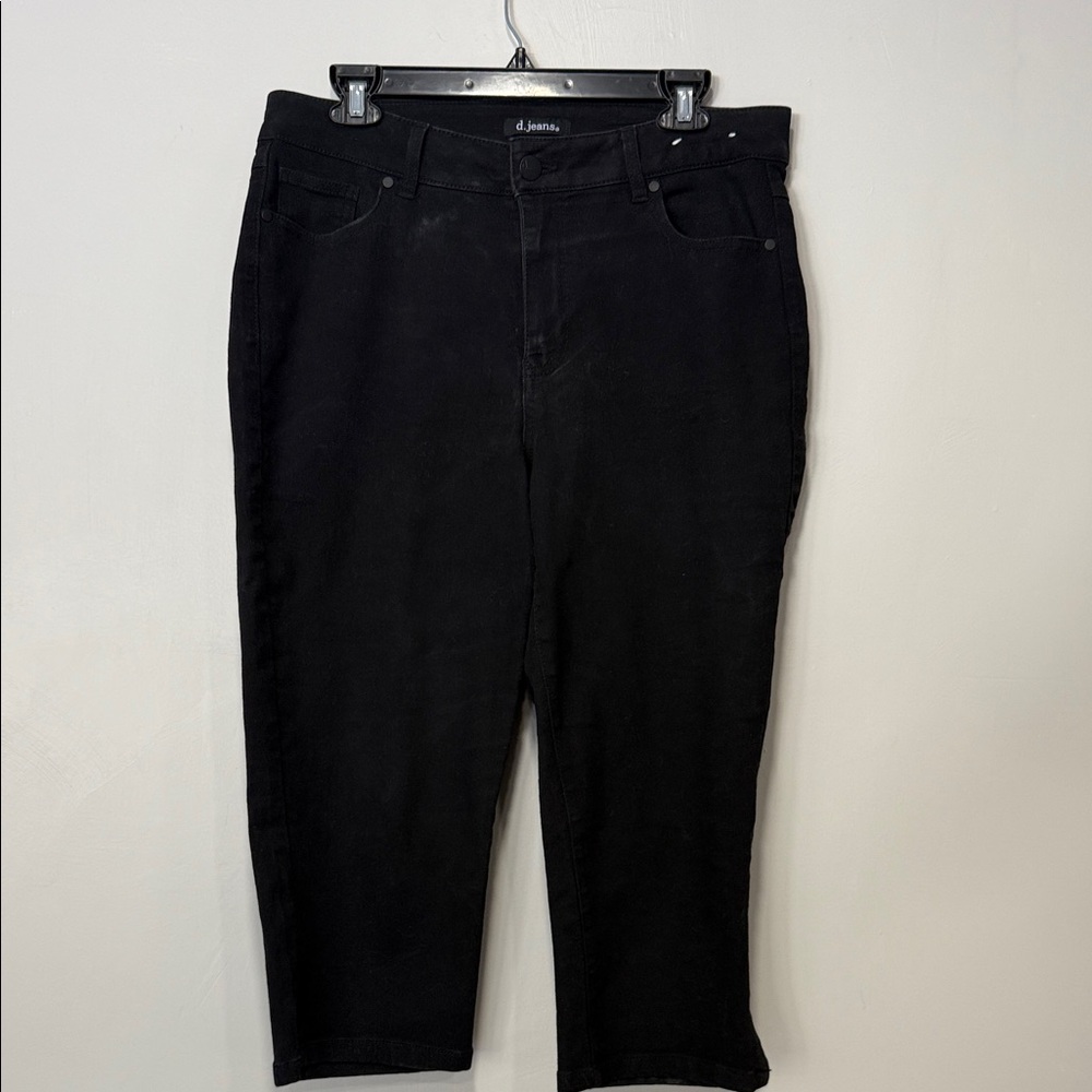 St. John's Bay Women's Cropped Black Jeans